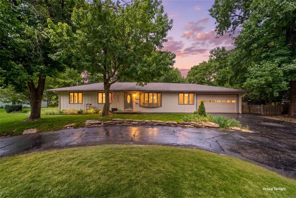 Listing Photo MLS #HMS2635048