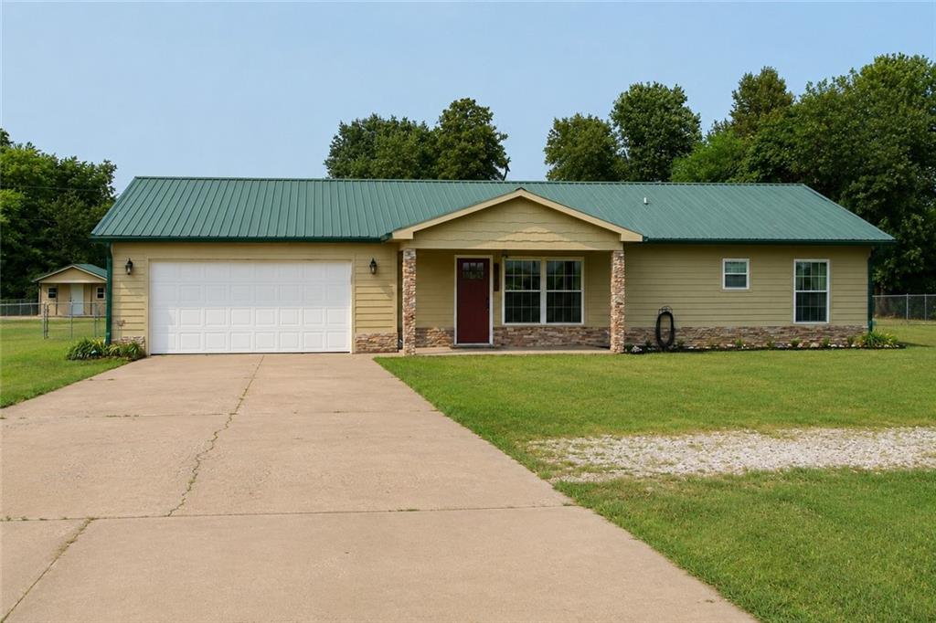 Listing Photo MLS #HMS2635055