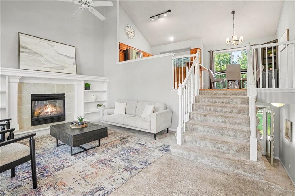 Listing Photo MLS #HMS2635103