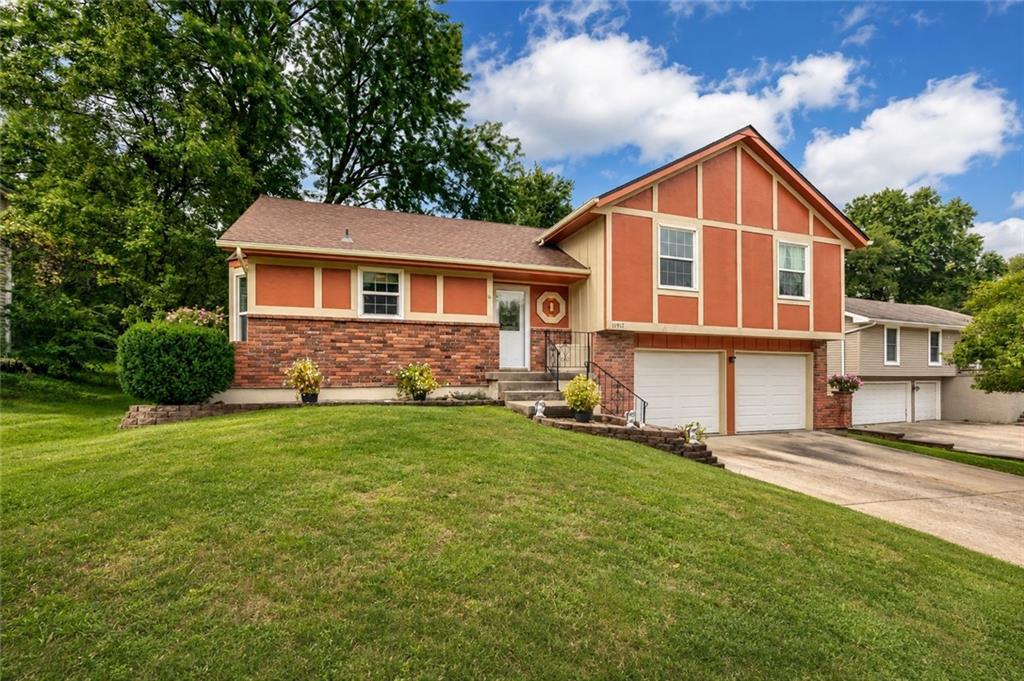 Listing Photo MLS #HMS2635120