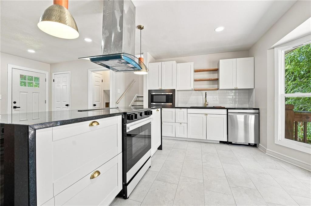 Listing Photo MLS #HMS2635170
