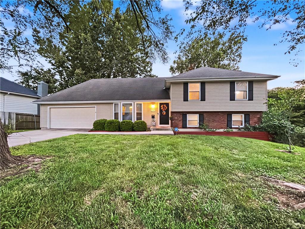 Listing Photo MLS #HMS2635179