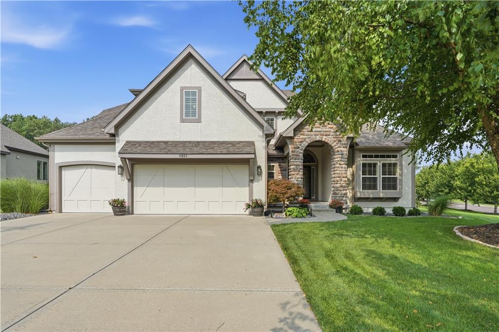 Listing Photo MLS #HMS2635180