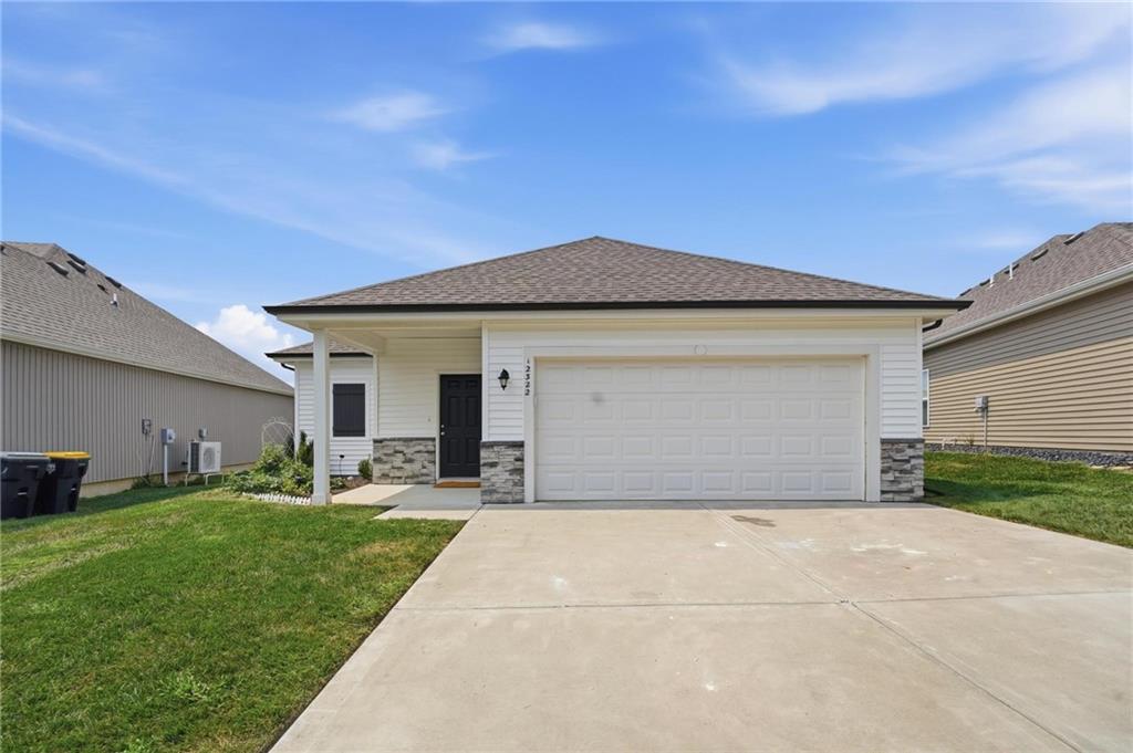Listing Photo MLS #HMS2635244