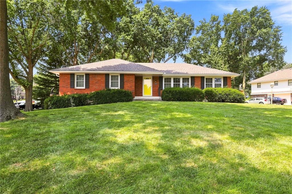 Listing Photo MLS #HMS2635293