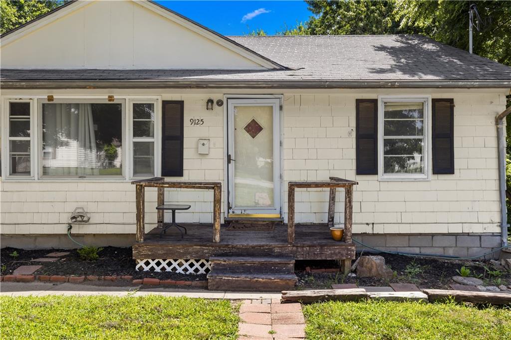 Listing Photo MLS #HMS2635310