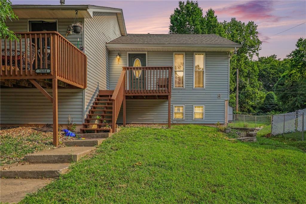 Listing Photo MLS #HMS2635323