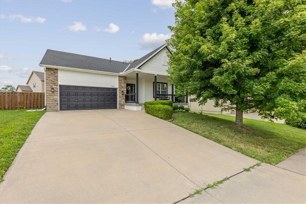 Listing Photo MLS #HMS2635364