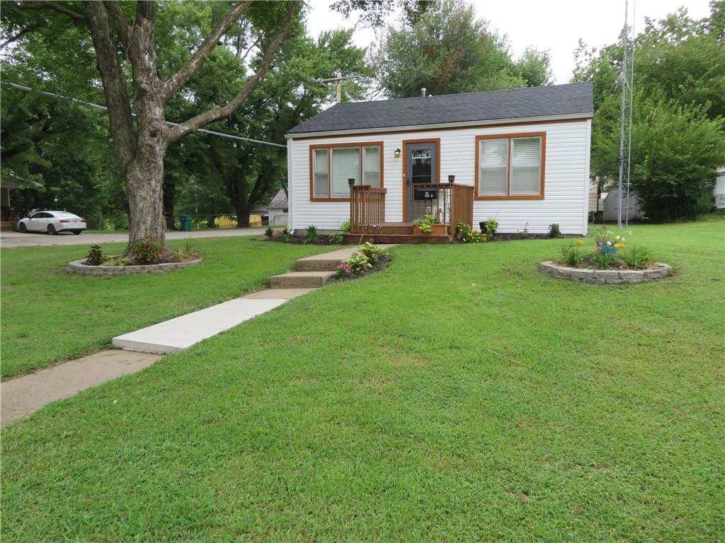Listing Photo MLS #HMS2635382
