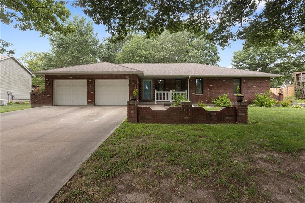 Listing Photo MLS #HMS2635402