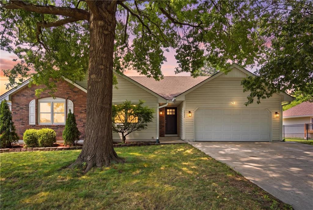 Listing Photo MLS #HMS2635439