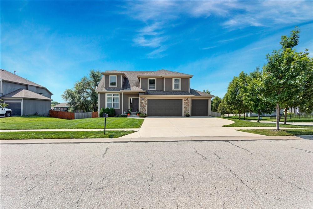 Listing Photo MLS #HMS2635448
