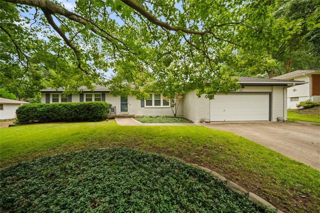 Listing Photo MLS #HMS2635454