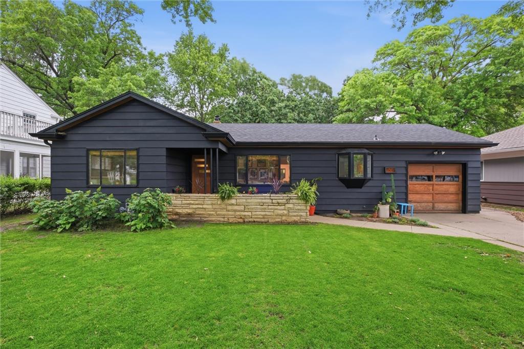 Listing Photo MLS #HMS2635485