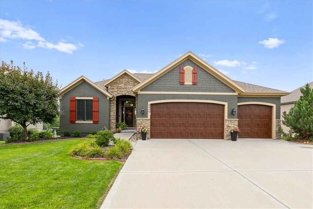Listing Photo MLS #HMS2635503