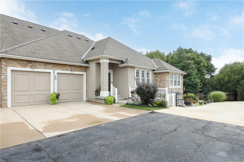 Listing Photo MLS #HMS2635520
