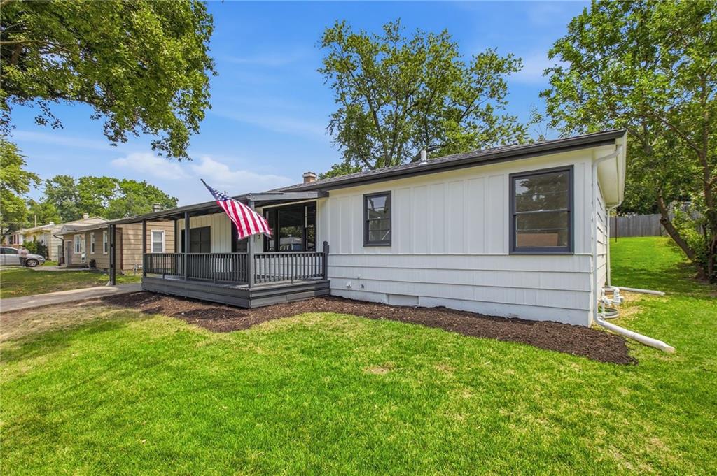 Listing Photo MLS #HMS2635566