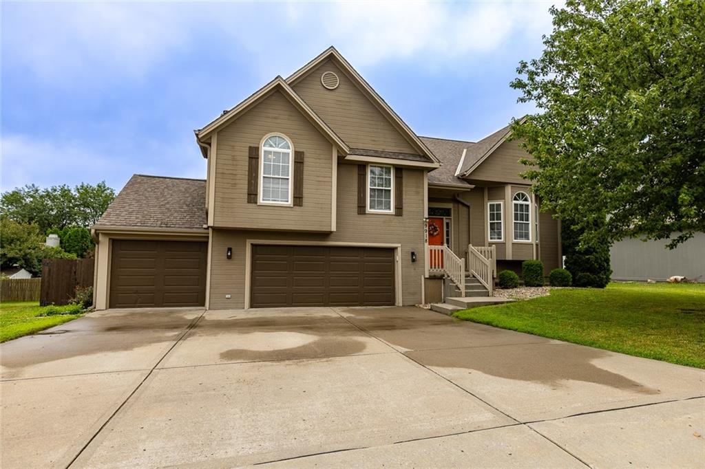 Listing Photo MLS #HMS2635596