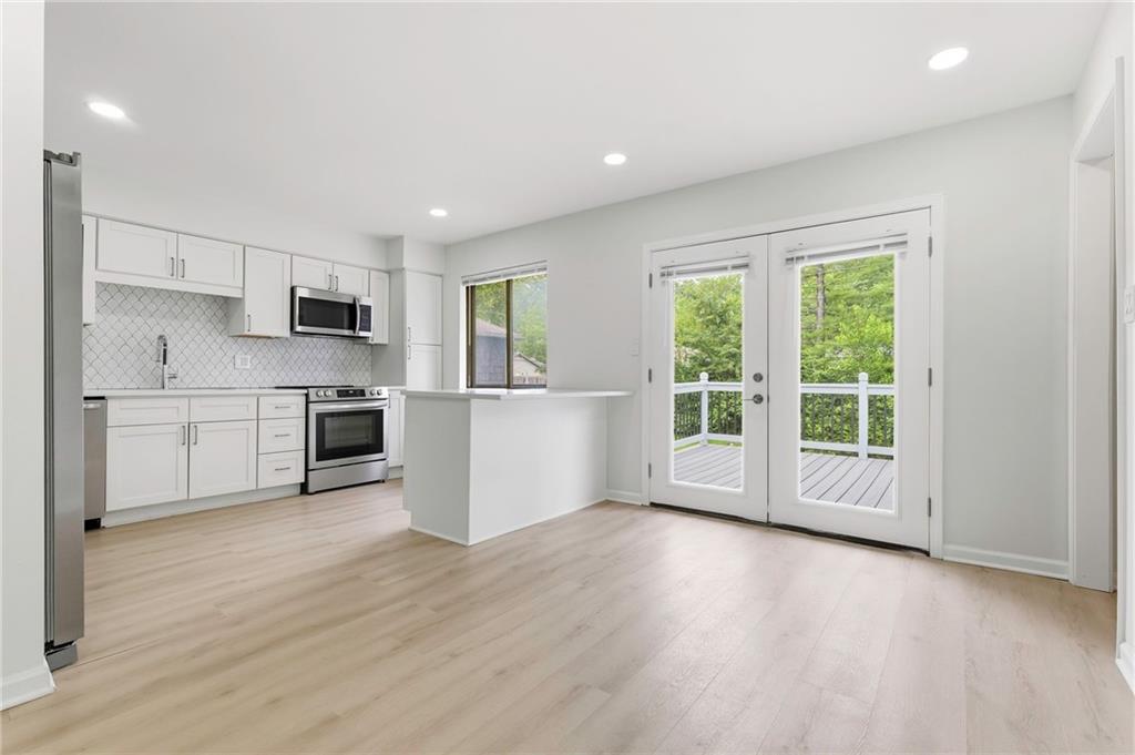 Listing Photo MLS #HMS2635664