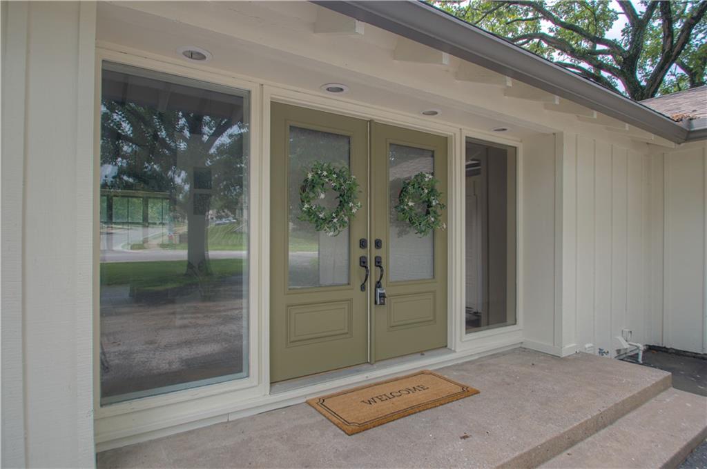 Listing Photo MLS #HMS2635679