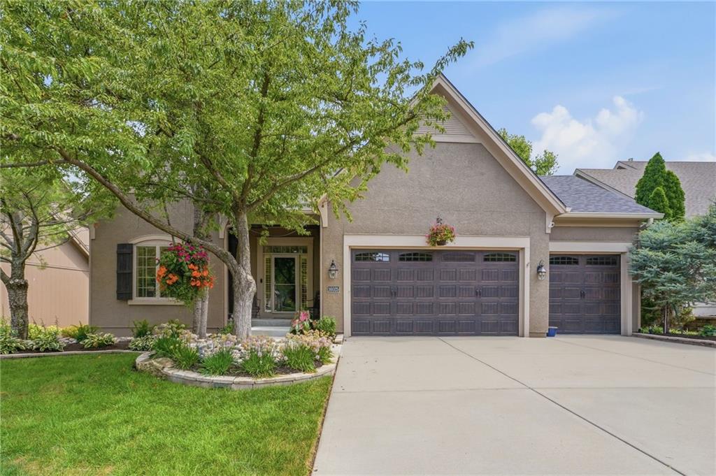 Listing Photo MLS #HMS2635695