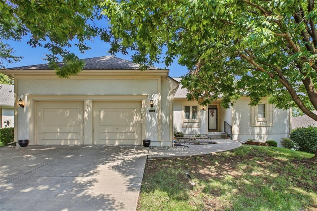Listing Photo MLS #HMS2635700
