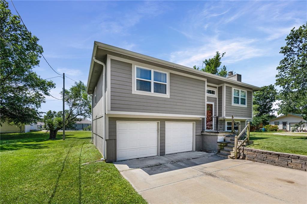Listing Photo MLS #HMS2635716