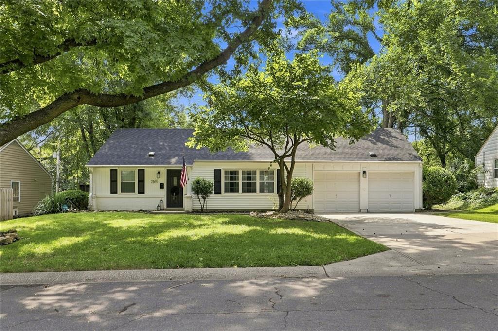 Listing Photo MLS #HMS2635830