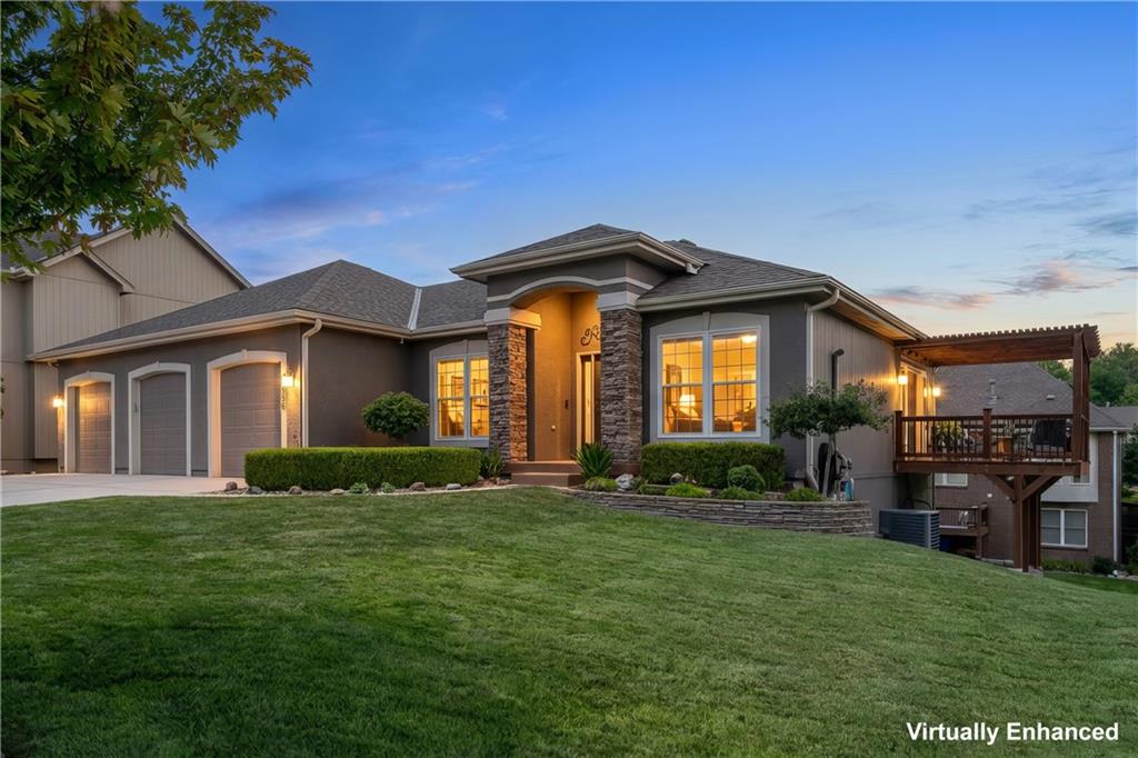 Listing Photo MLS #HMS2635847