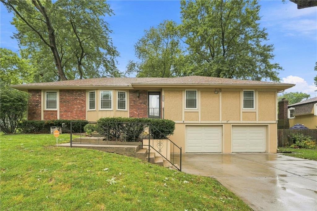 Listing Photo MLS #HMS2635853