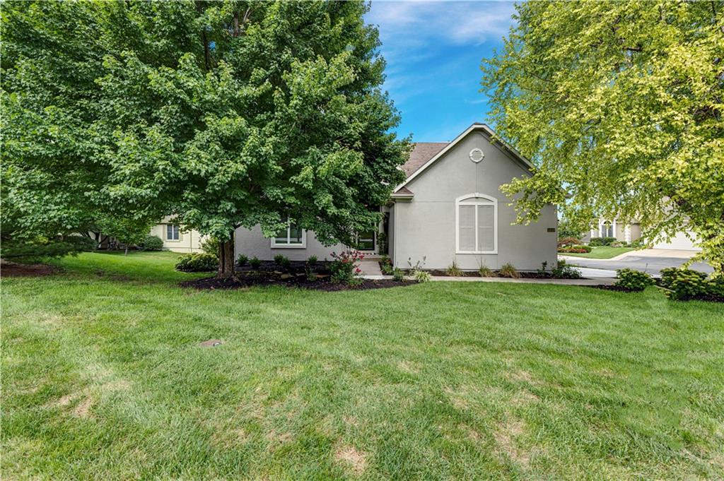 Listing Photo MLS #HMS2635858