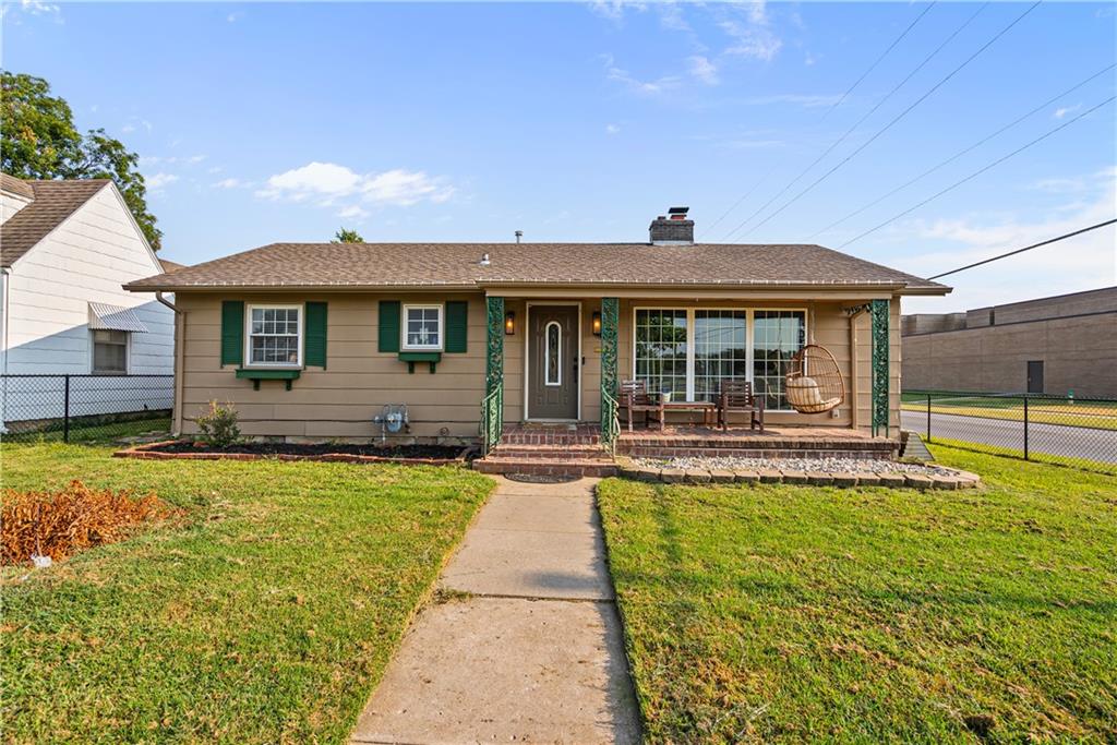 Listing Photo MLS #HMS2635864