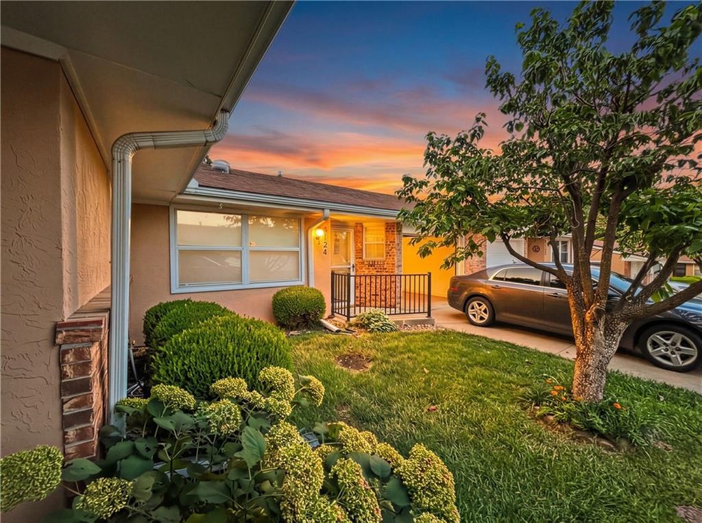 Listing Photo MLS #HMS2635878