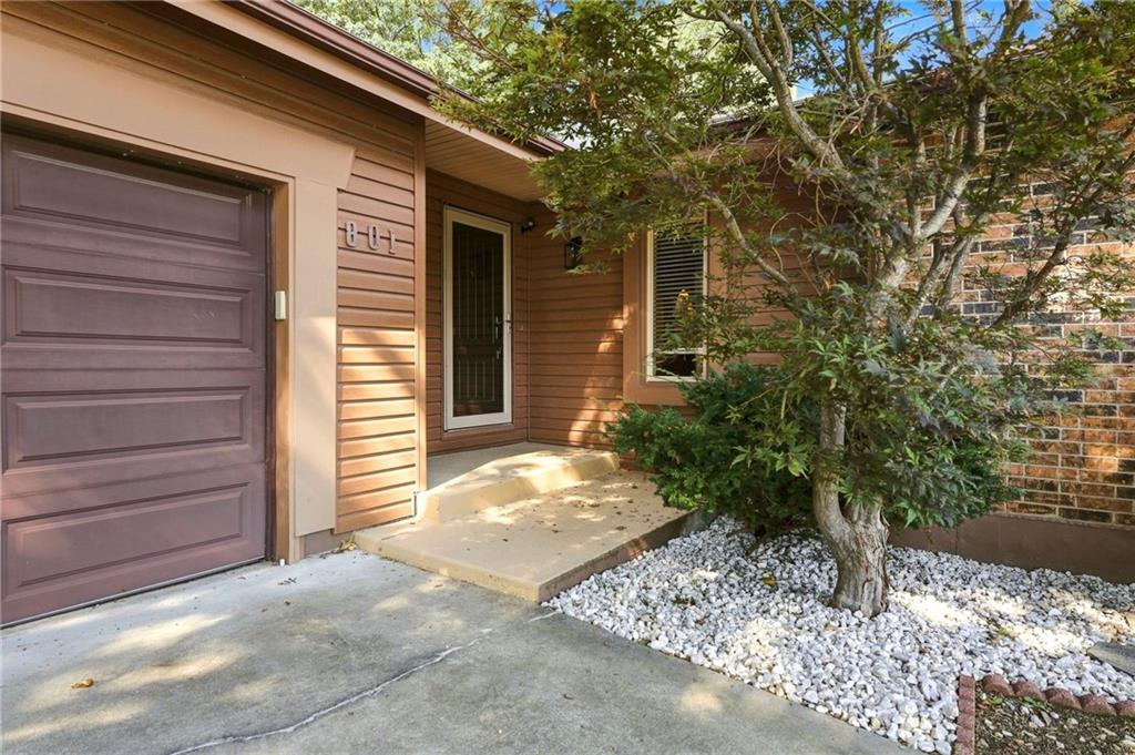 Listing Photo MLS #HMS2635939