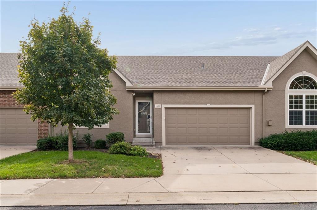 Listing Photo MLS #HMS2635978