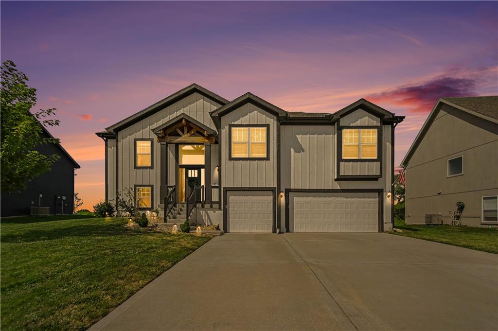 Listing Photo MLS #HMS2636072