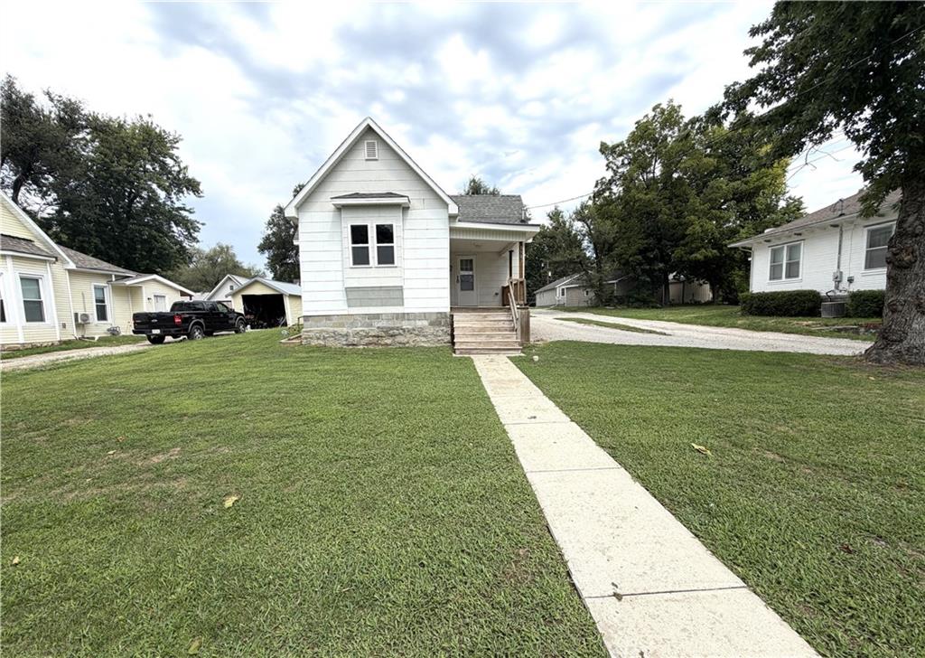 Listing Photo MLS #HMS2636078