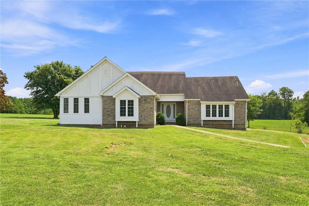 Listing Photo MLS #HMS2636083
