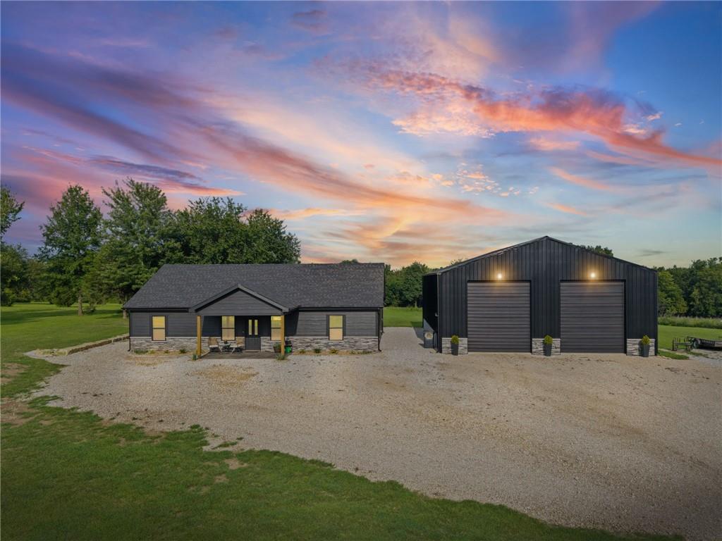 Listing Photo MLS #HMS2636145