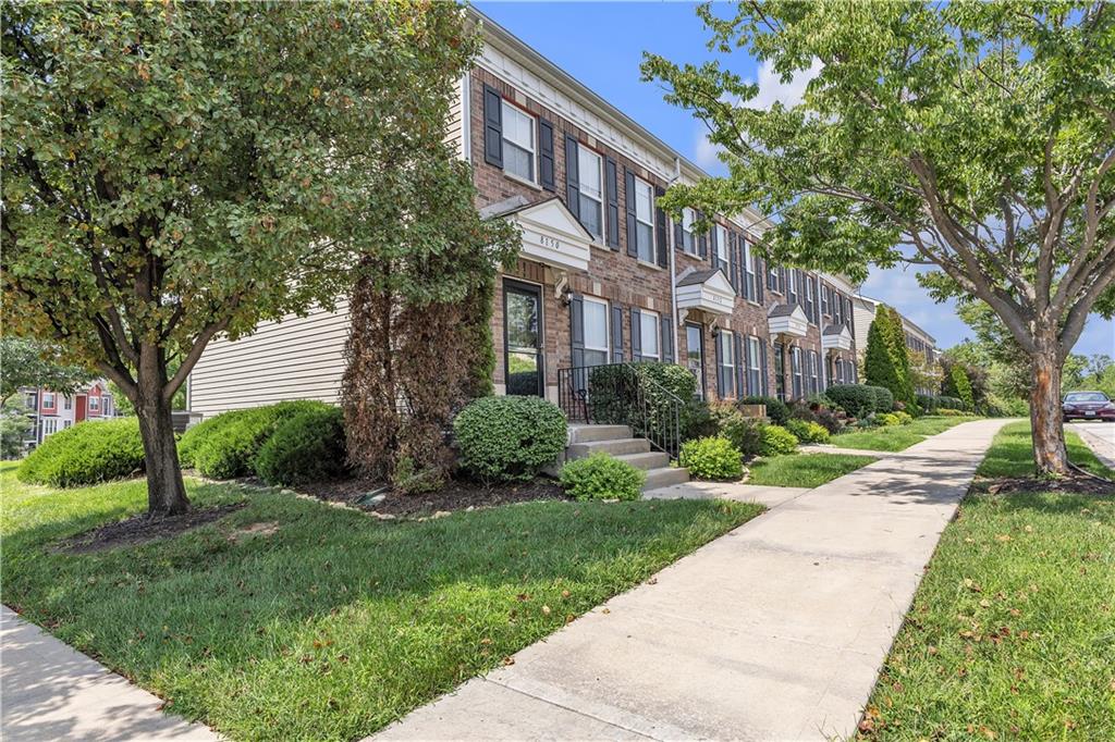 Listing Photo MLS #HMS2636192