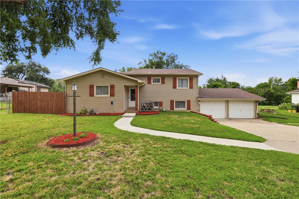 Listing Photo MLS #HMS2636230