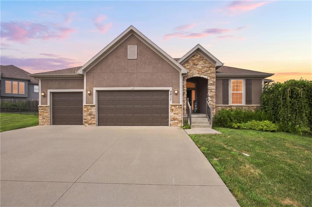 Listing Photo MLS #HMS2636271