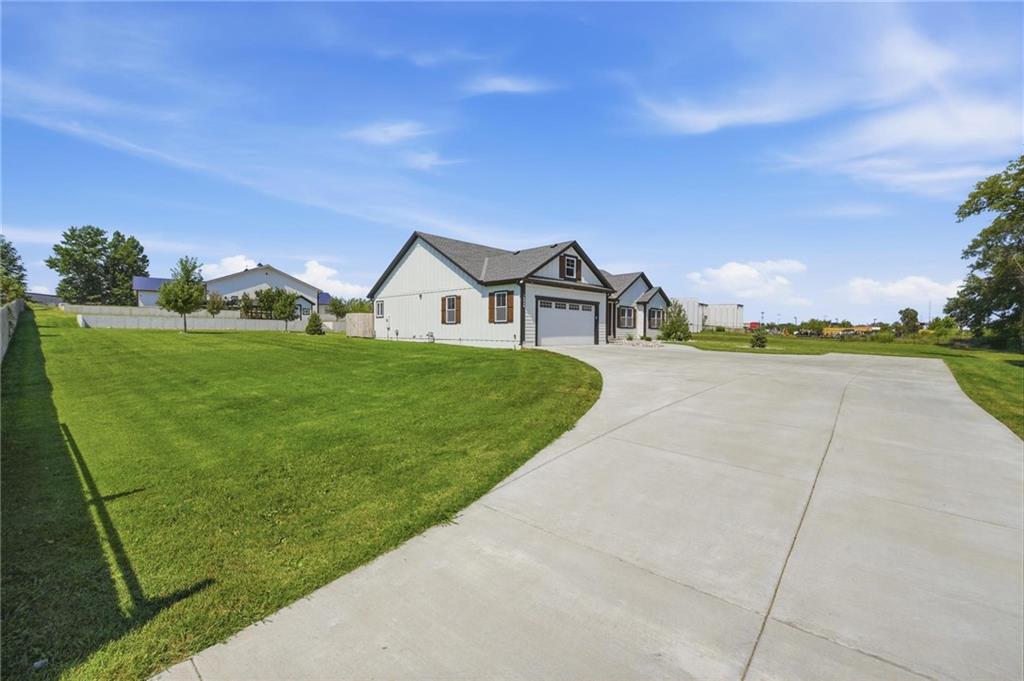 Listing Photo MLS #HMS2636310