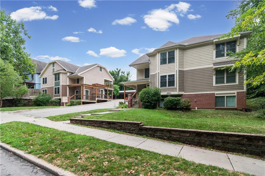 Listing Photo MLS #HMS2636342