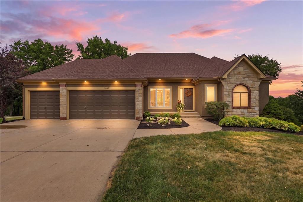 Listing Photo MLS #HMS2636356