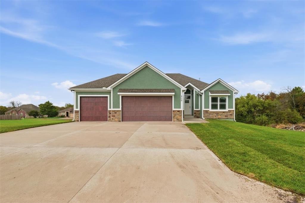 Listing Photo MLS #HMS2636429