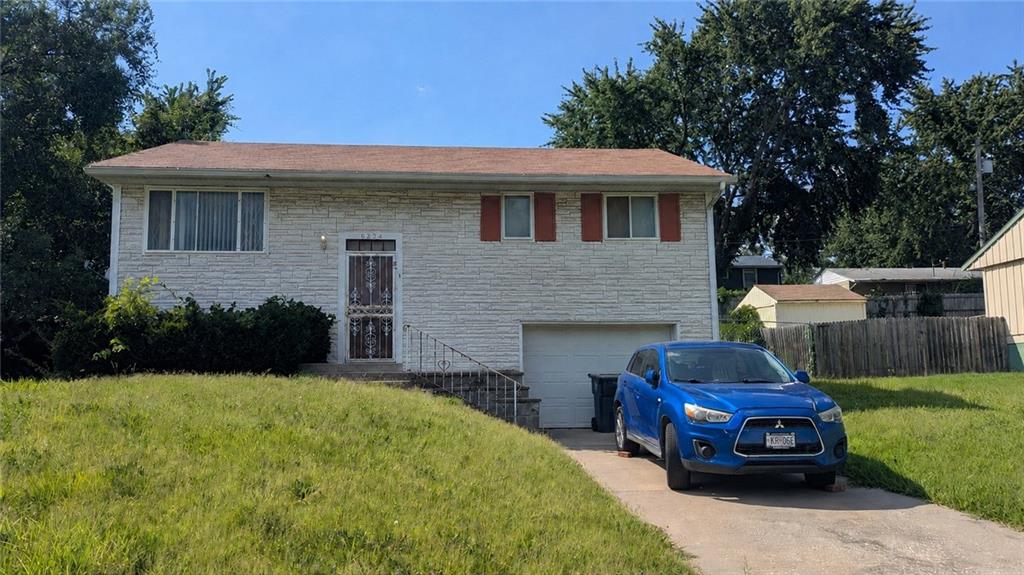 Listing Photo MLS #HMS2636543