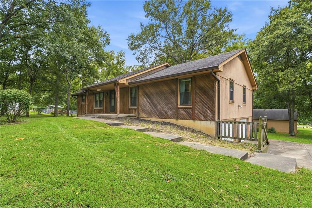 Listing Photo MLS #HMS2636561