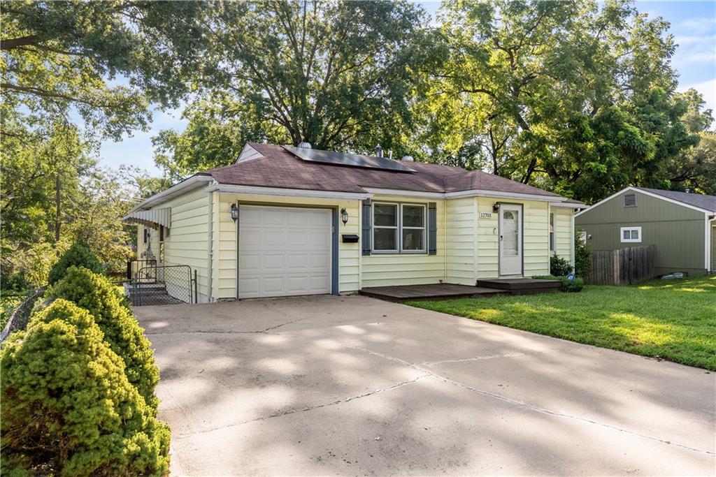 Listing Photo MLS #HMS2636575