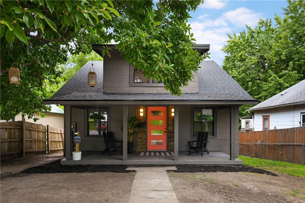 Listing Photo MLS #HMS2636577